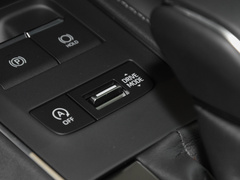 2023款 2.0L CVT两驱进取版