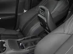 2023款 2.0L CVT两驱进取版
