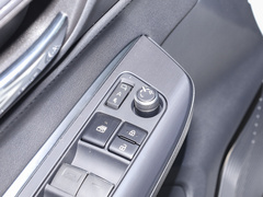 2023款 2.0L CVT两驱进取版