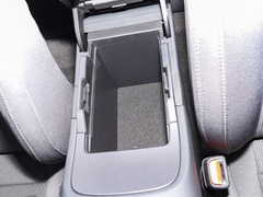 2023款 2.0L CVT两驱进取版