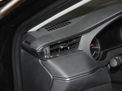 2023款 2.0L CVT两驱豪华版
