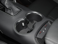 2023款 2.0L CVT两驱豪华版