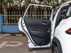 2023款 2.0L 精英版