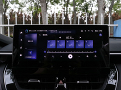2023款 2.0L 精英版