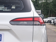 2023款 2.0L 精英版