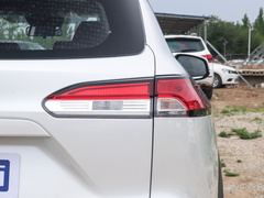 2023款 2.0L 精英版