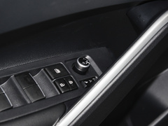 2023款 2.0L 精英版