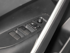 2023款 2.0L 精英版