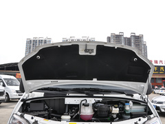 2023款 2.0T 手动经典傲运通短轴超低顶5/6座