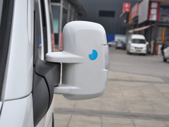 2023款 2.0T 手动经典傲运通短轴超低顶5/6座