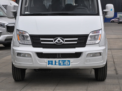 2023款 2.0T 手动经典傲运通短轴超低顶5/6座