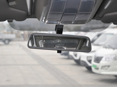 2023款 2.0T 手动经典傲运通短轴超低顶5/6座
