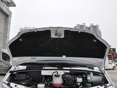 2023款 2.0T 手动经典傲运通短轴超低顶5/6座