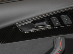 2022款 RS4 Avant 黑曜版