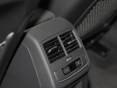 2022款 RS4 Avant 黑曜版