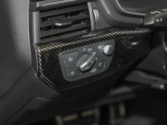 2022款 RS4 Avant 黑曜版