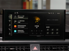 2022款 RS4 Avant 黑曜版