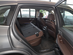 2022款 改款 xDrive 30Li 尊享型M运动套装