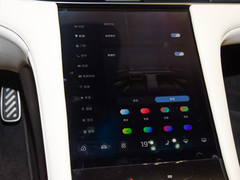 2023款 100kWh Lux后驱版
