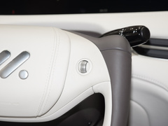 2023款 100kWh Lux后驱版
