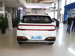 2023款 2.0L 尊贵版LUX