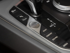 2023款 sDrive 25i M运动曜夜套装