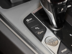 2023款 sDrive 25i M运动曜夜套装