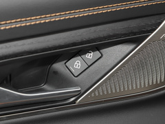 2023款 XFL 2.0T P250 两驱精英运动版