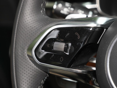 2023款 XFL 2.0T P250 两驱精英运动版