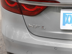 2023款 XFL 2.0T P250 两驱精英运动版