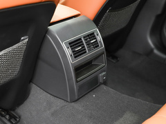 2023款 XFL 2.0T P250 两驱精英运动版