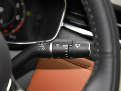 2023款 XFL 2.0T P250 两驱精英运动版