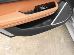 2023款 XFL 2.0T P250 两驱精英运动版