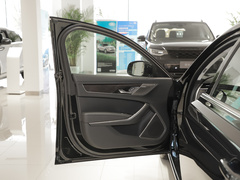 2023款 XFL 2.0T P250 两驱尊享豪华版