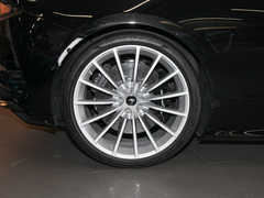 2023款 4.0T 标准型