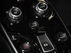 2023款 4.0T 标准型