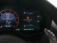 2023款 4.0T 标准型