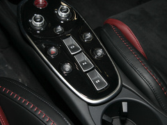 2023款 4.0T 标准型