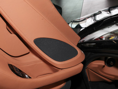 2023款 4.0T 标准型