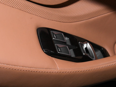 2023款 4.0T 标准型