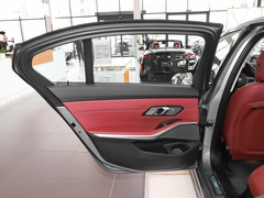 2023款 eDrive 40 L 曜夜运动套装
