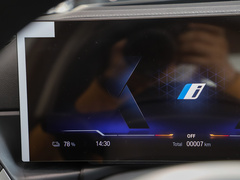 2023款 eDrive 40 L 曜夜运动套装