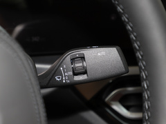 2023款 eDrive 40 L 曜夜运动套装