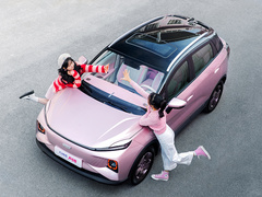 2023款 401KM 超吸粉特别版 5座