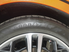 2023款 580 长续航 Pro