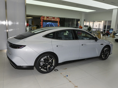 2024款 550km PRO