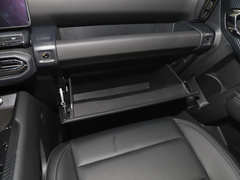 2023款 2.0T 两驱潮野版