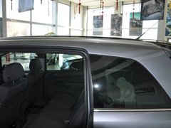 2010款 1.8L 自动 7座