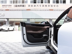 2023款  630四驱性能版