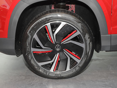2023款 300TSI 两驱满月版
